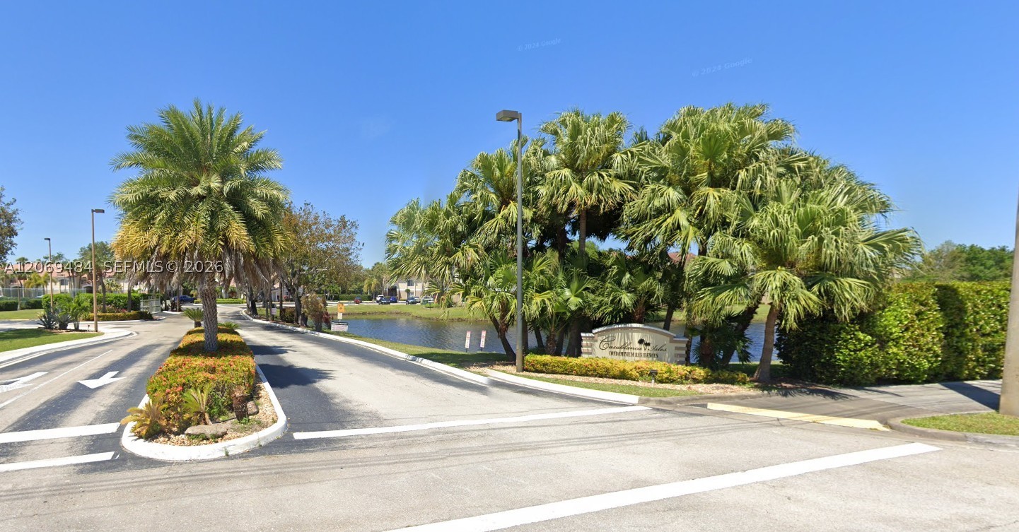 815 W Boynton Beach Blvd 4-205 — photo