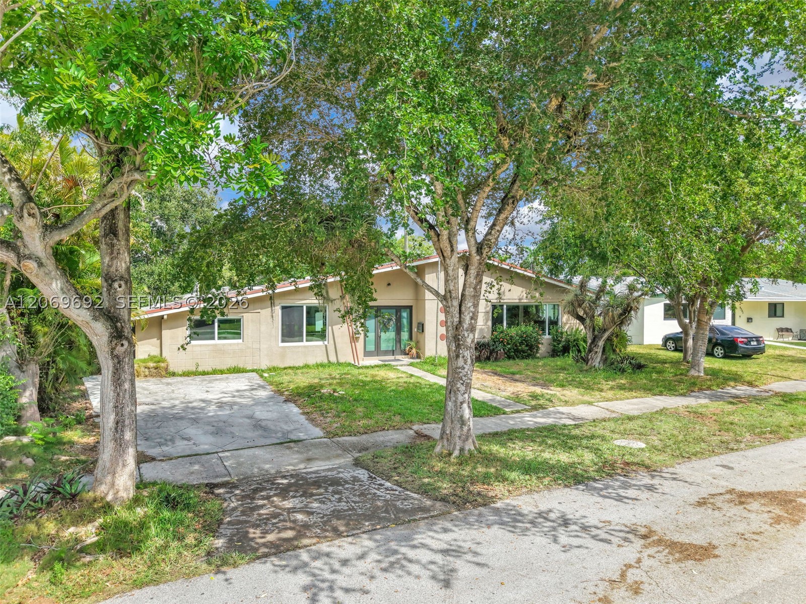 9359 Dominican Dr — photo
