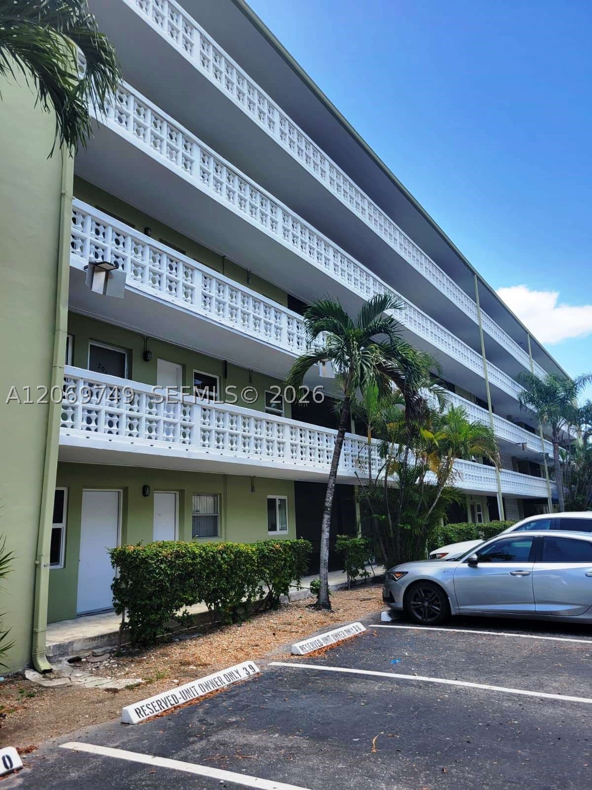 1425 Arthur St 101a — photo
