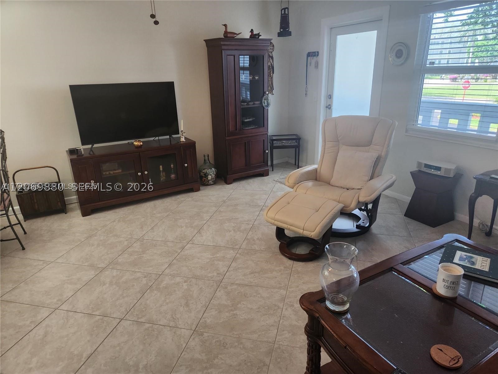 2114 E Cambridge E 2114 — photo