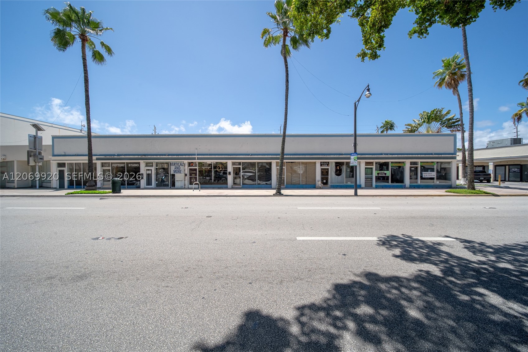 1226 Normandy Dr — photo