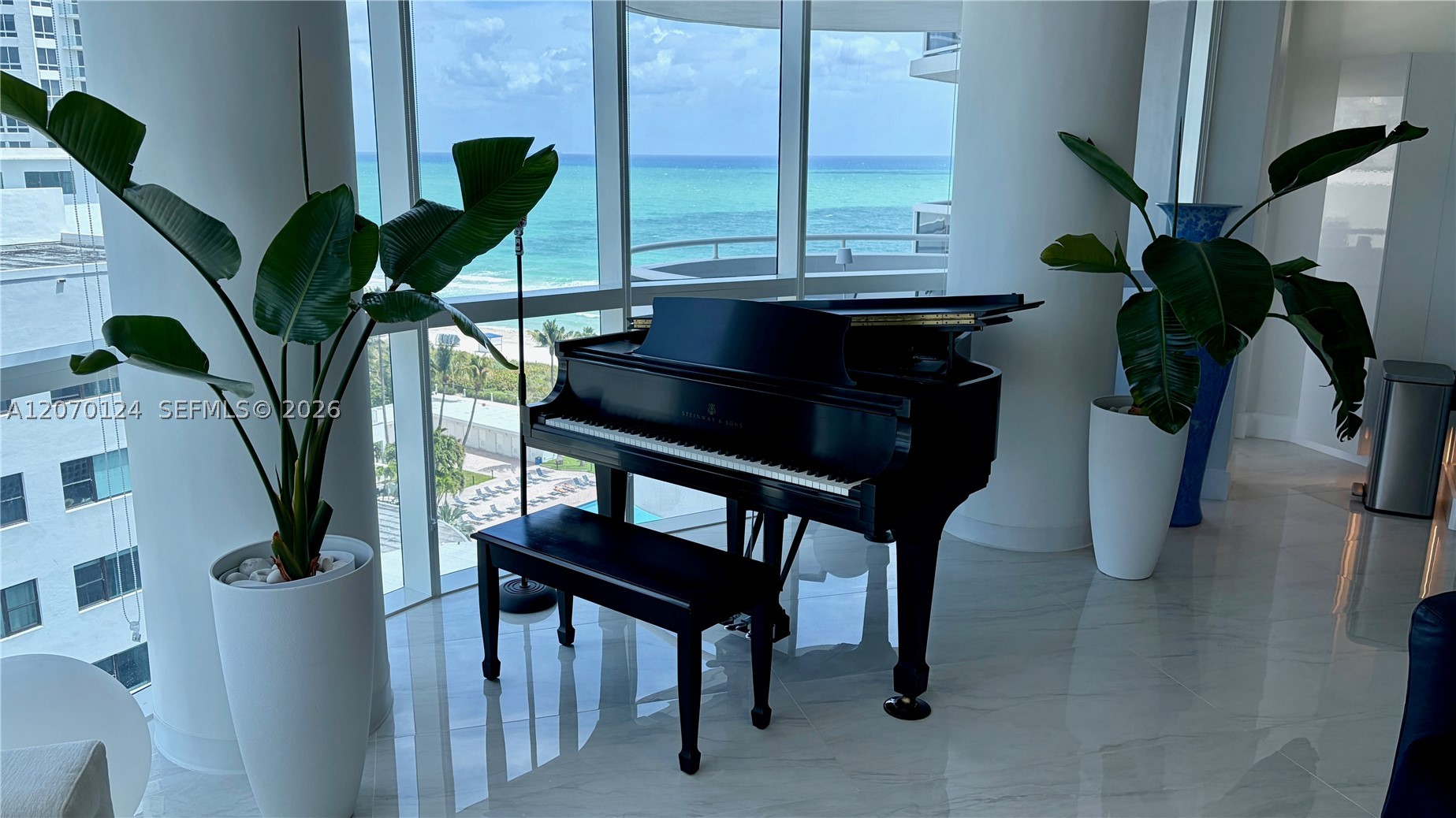 6301 Collins Ave 1207 — photo
