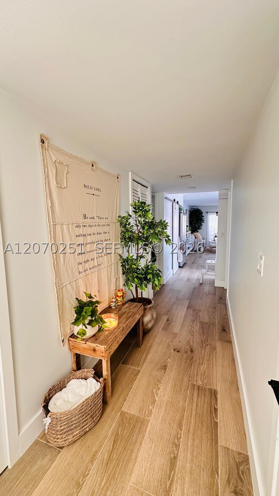 223 Lakeview Dr 204 — photo