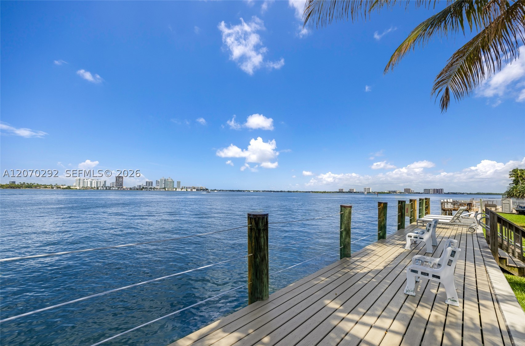 2250 Bay Dr 7 — photo