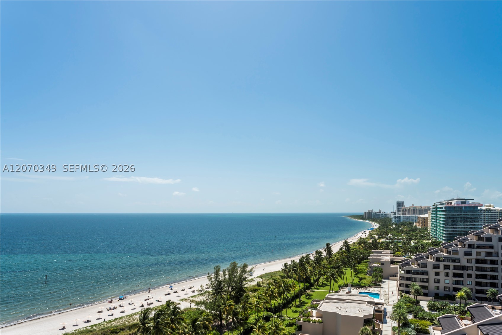 200 Ocean Lane Dr Pb4 — photo