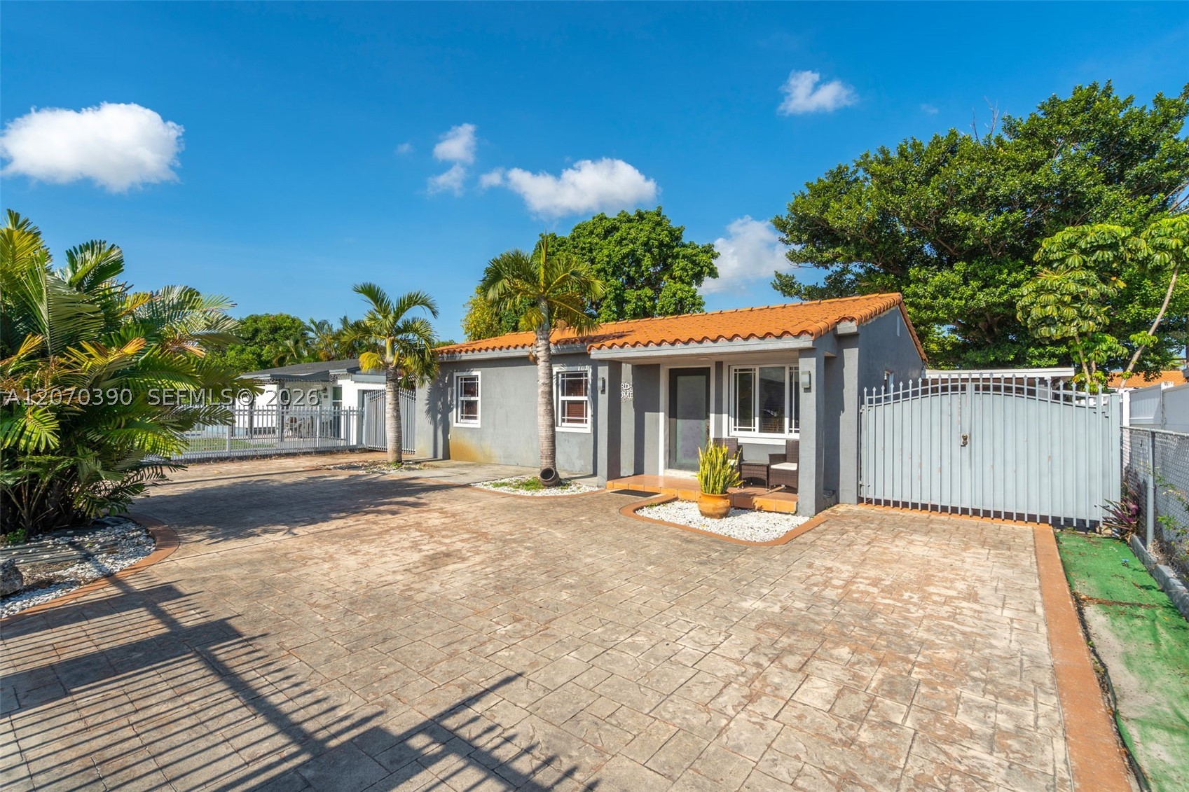 820 E 10th Avenue, Hialeah, FL 33010 — photo 2
