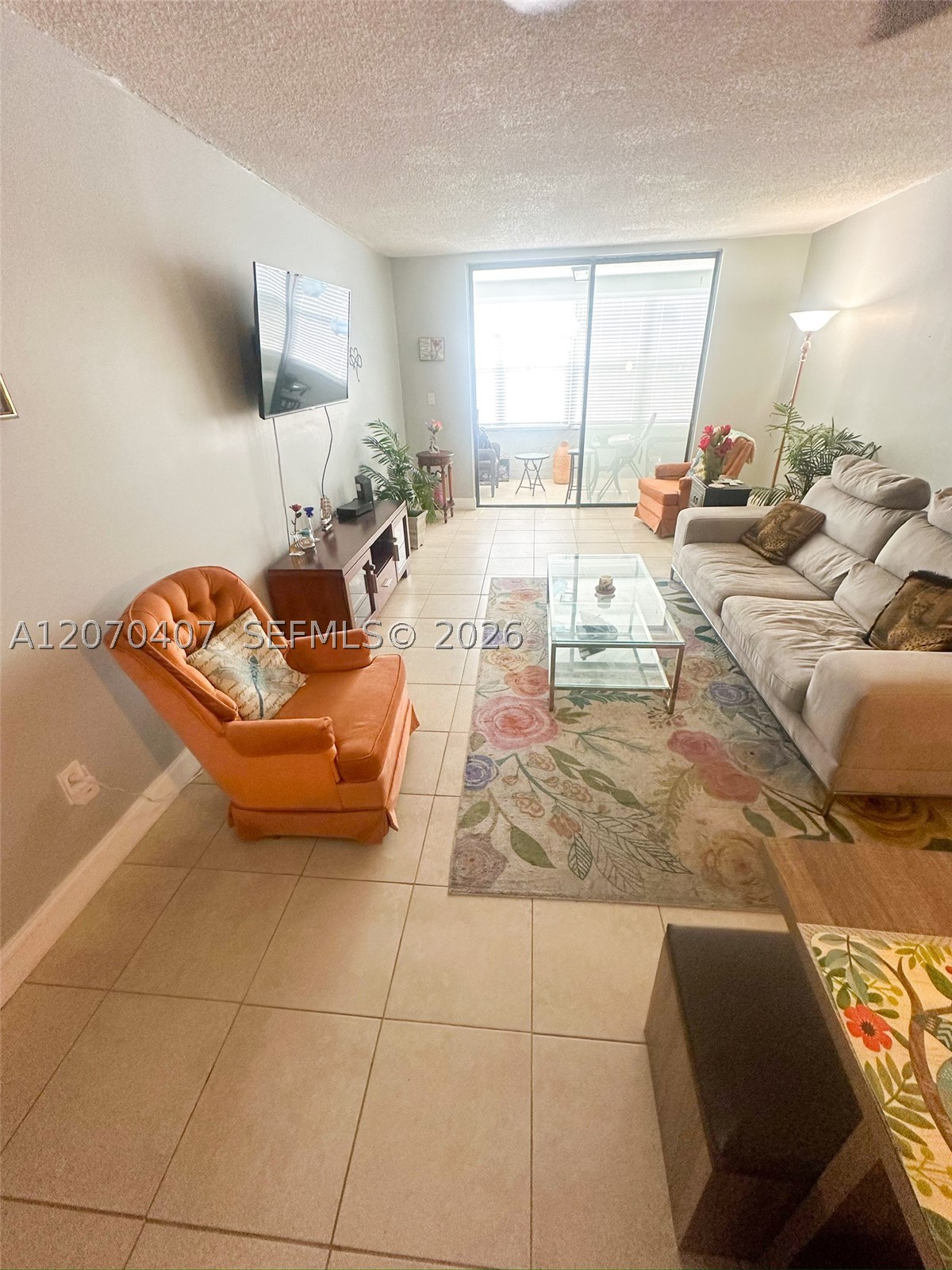 2860 Somerset Dr 400K — photo