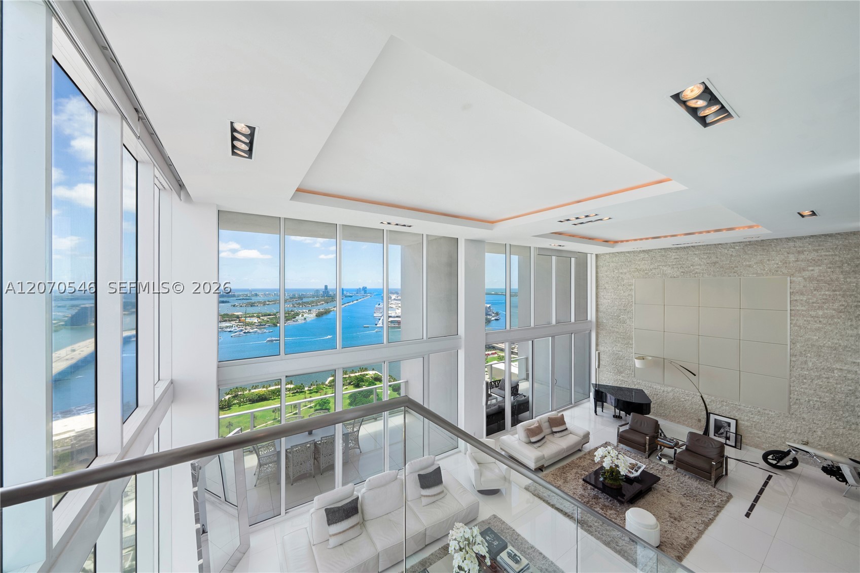 1040 Biscayne Blvd 4403 — photo