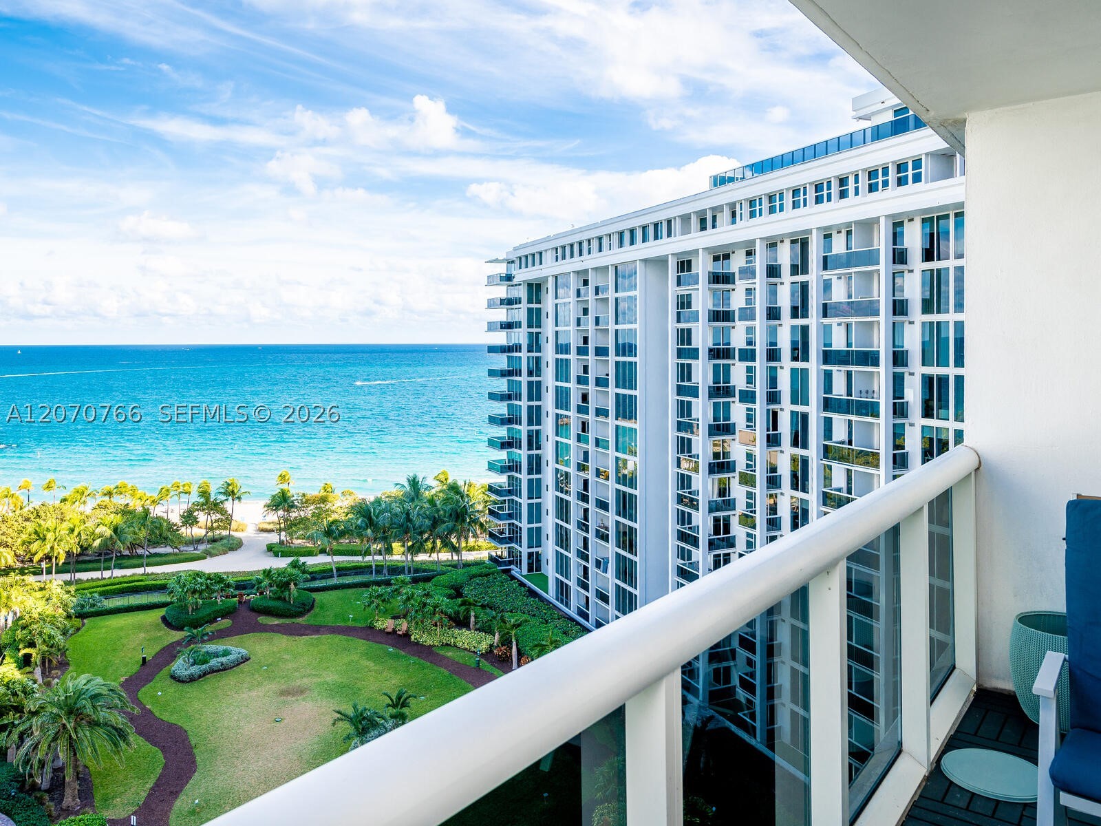 10275 Collins Ave 1132 — photo