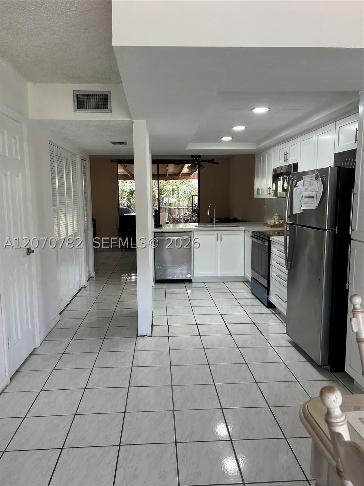 12242 SW 16th Ter 102-L — photo