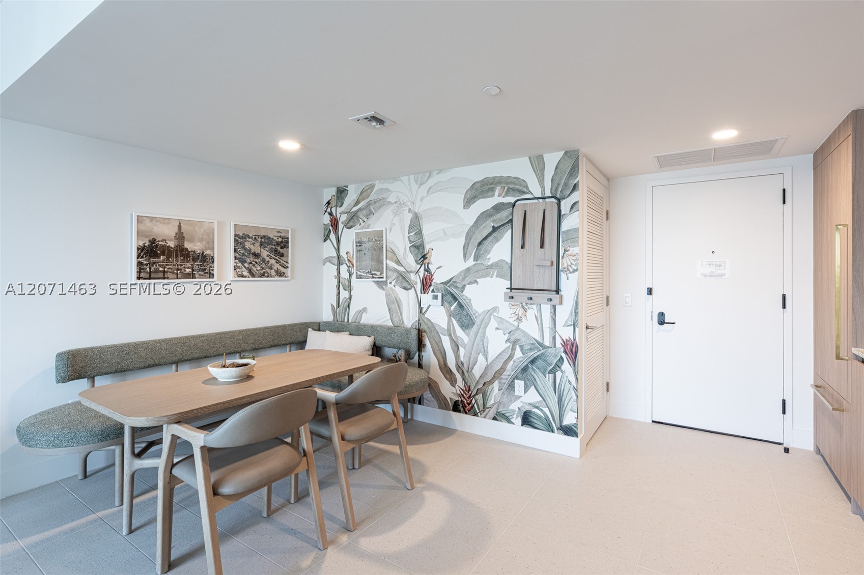 159 NE 6th St 3109 — photo