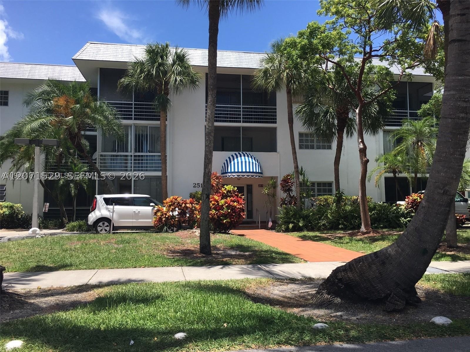 251 Galen Dr 304E — photo