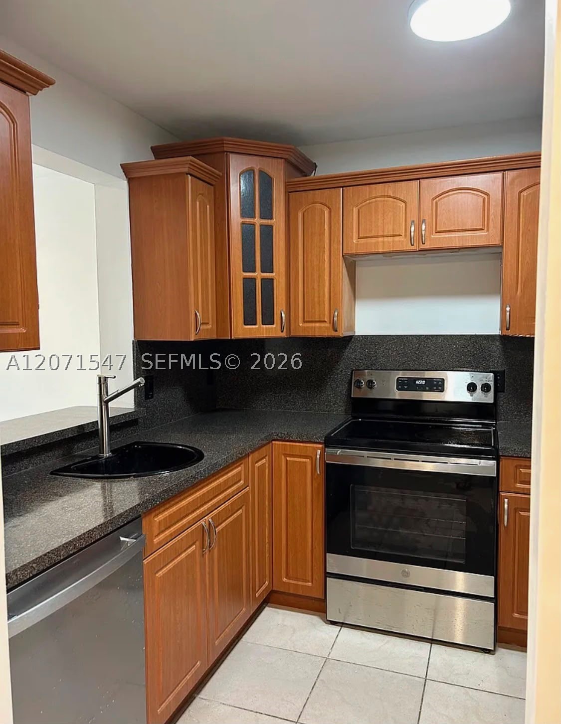 8720 N Sherman Cir 307 — photo