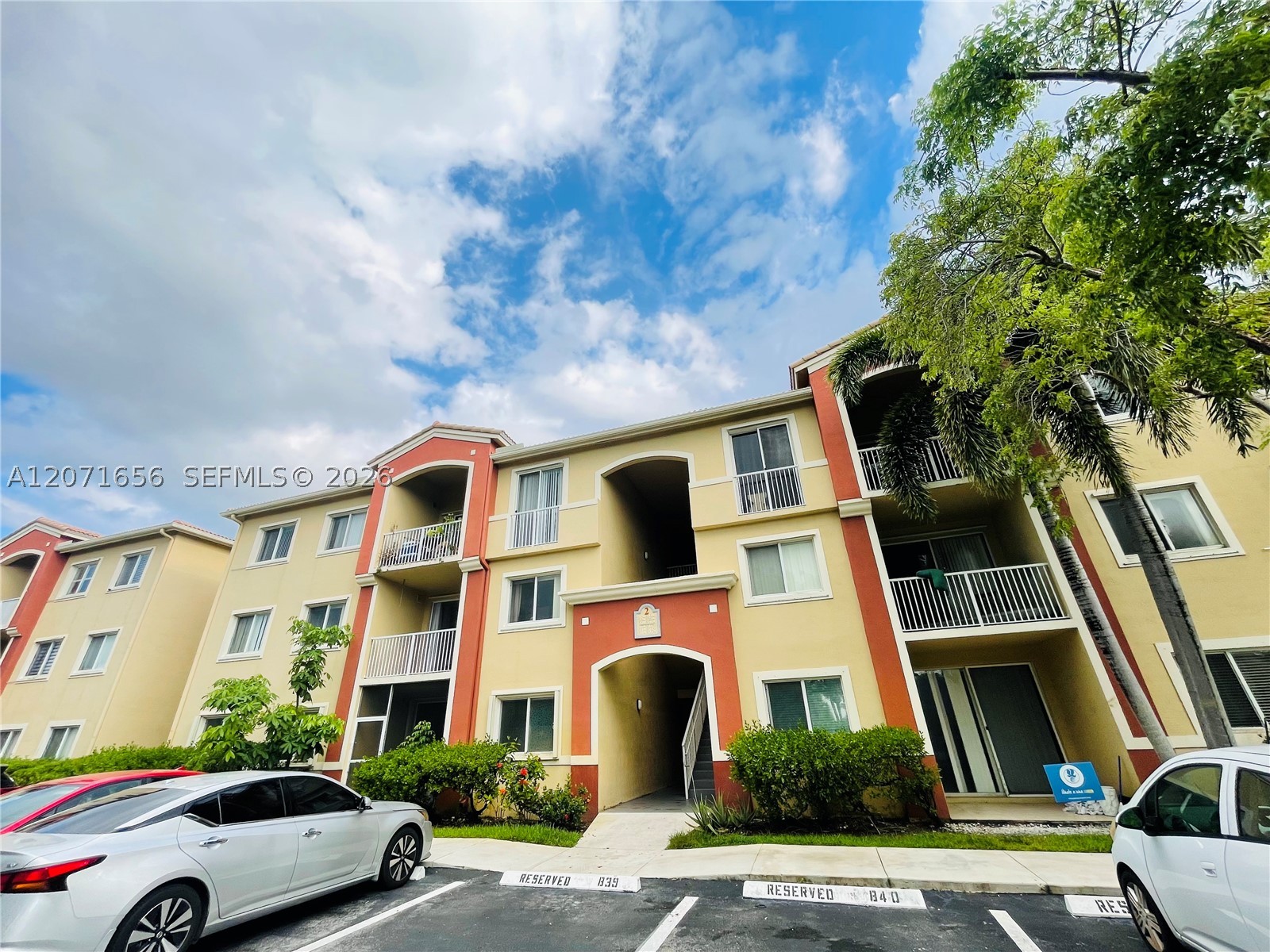 7085 Nova Dr 318 — photo