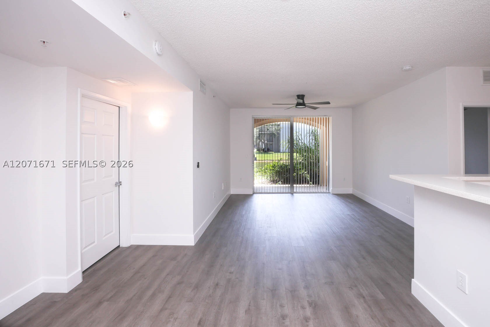 8050 N Nob Hill Rd 106 — photo