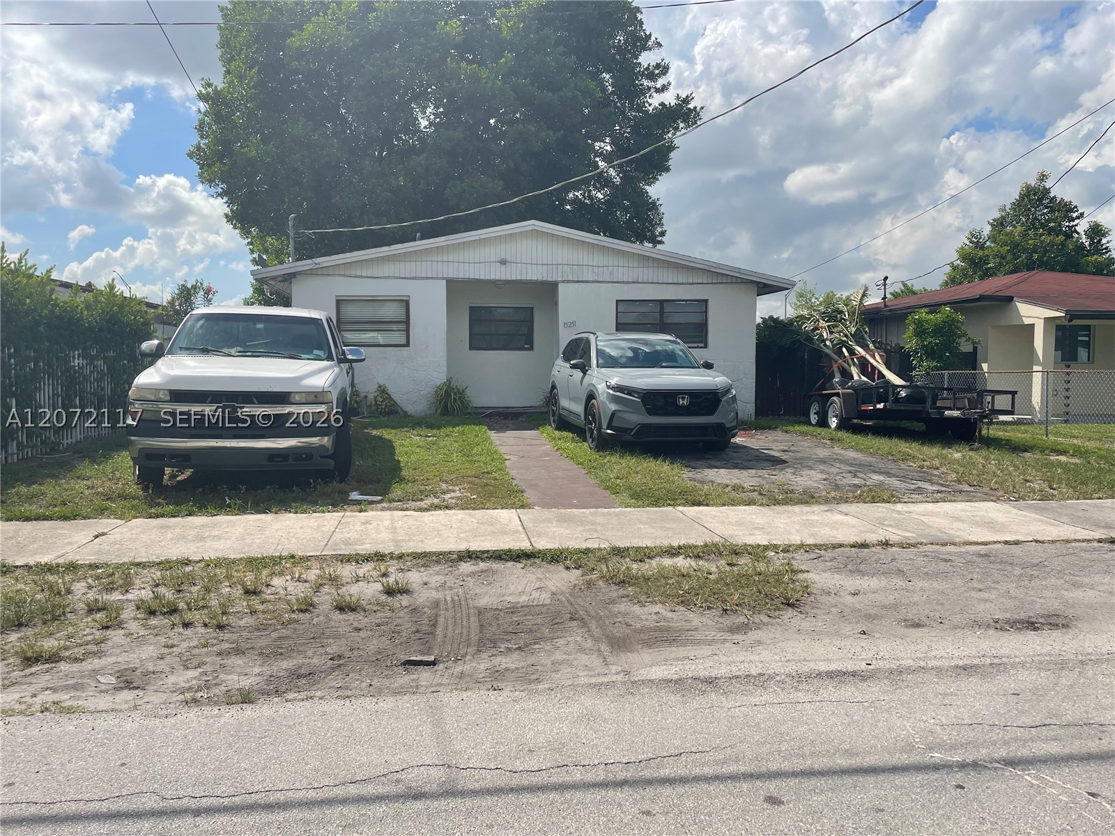 15251 Railroad Dr — photo