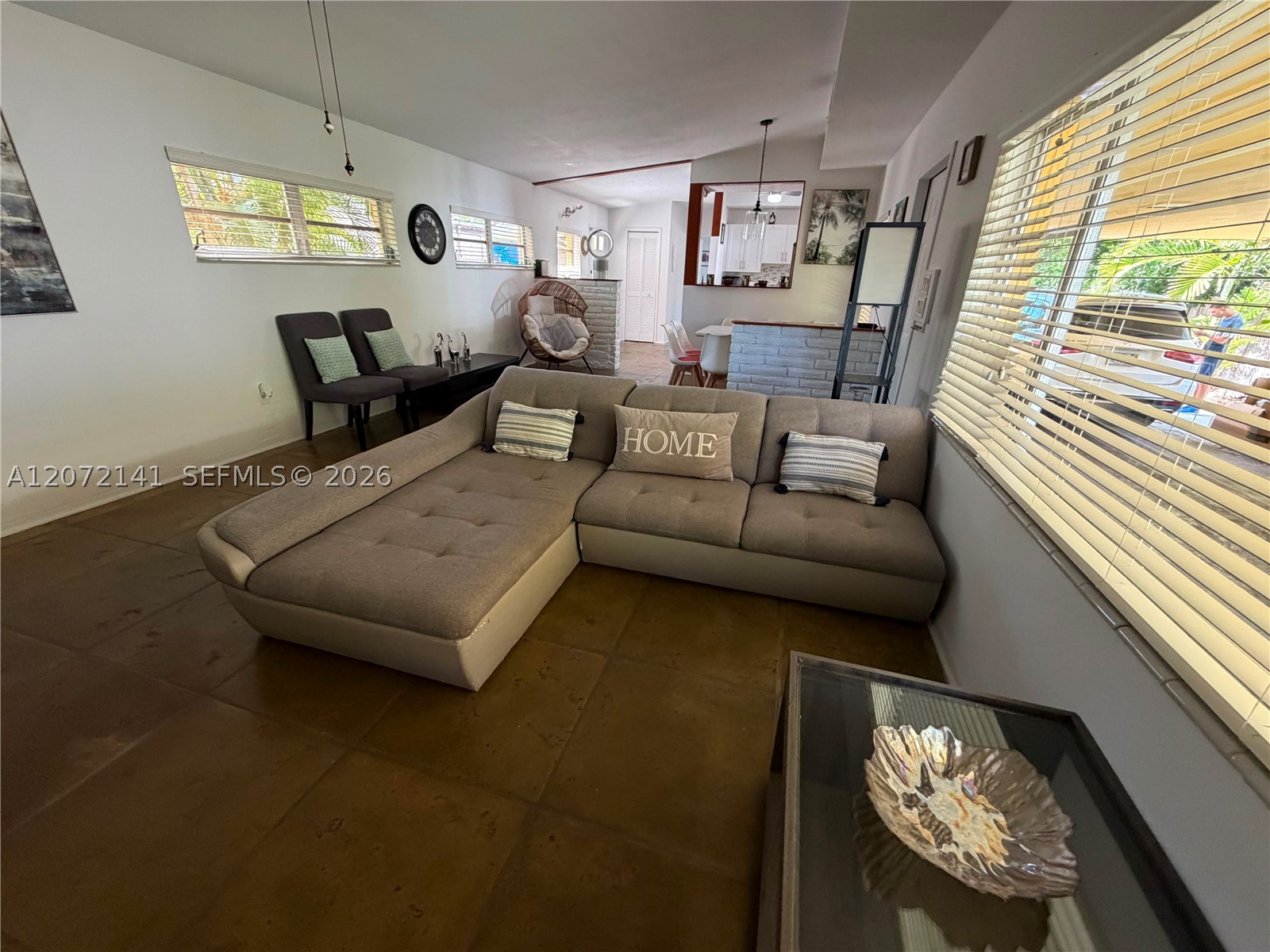 935 Polk St — photo