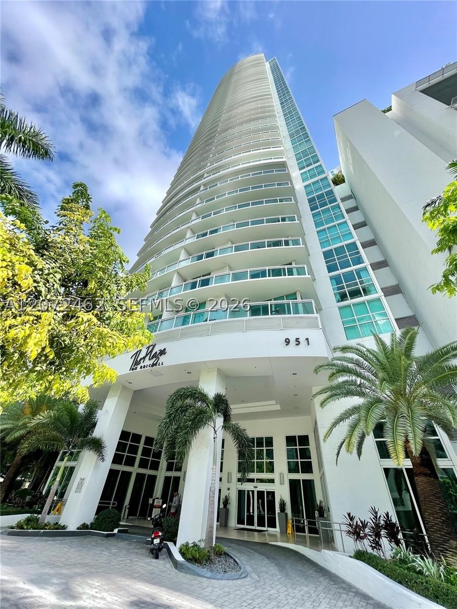 951 Brickell Ave 3403 — photo