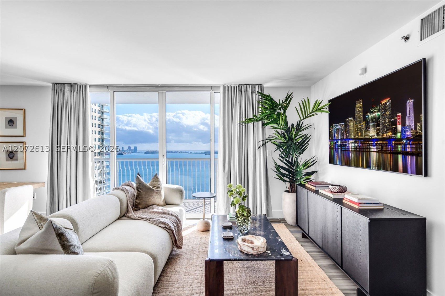 1200 Brickell Bay Dr 2501 — photo