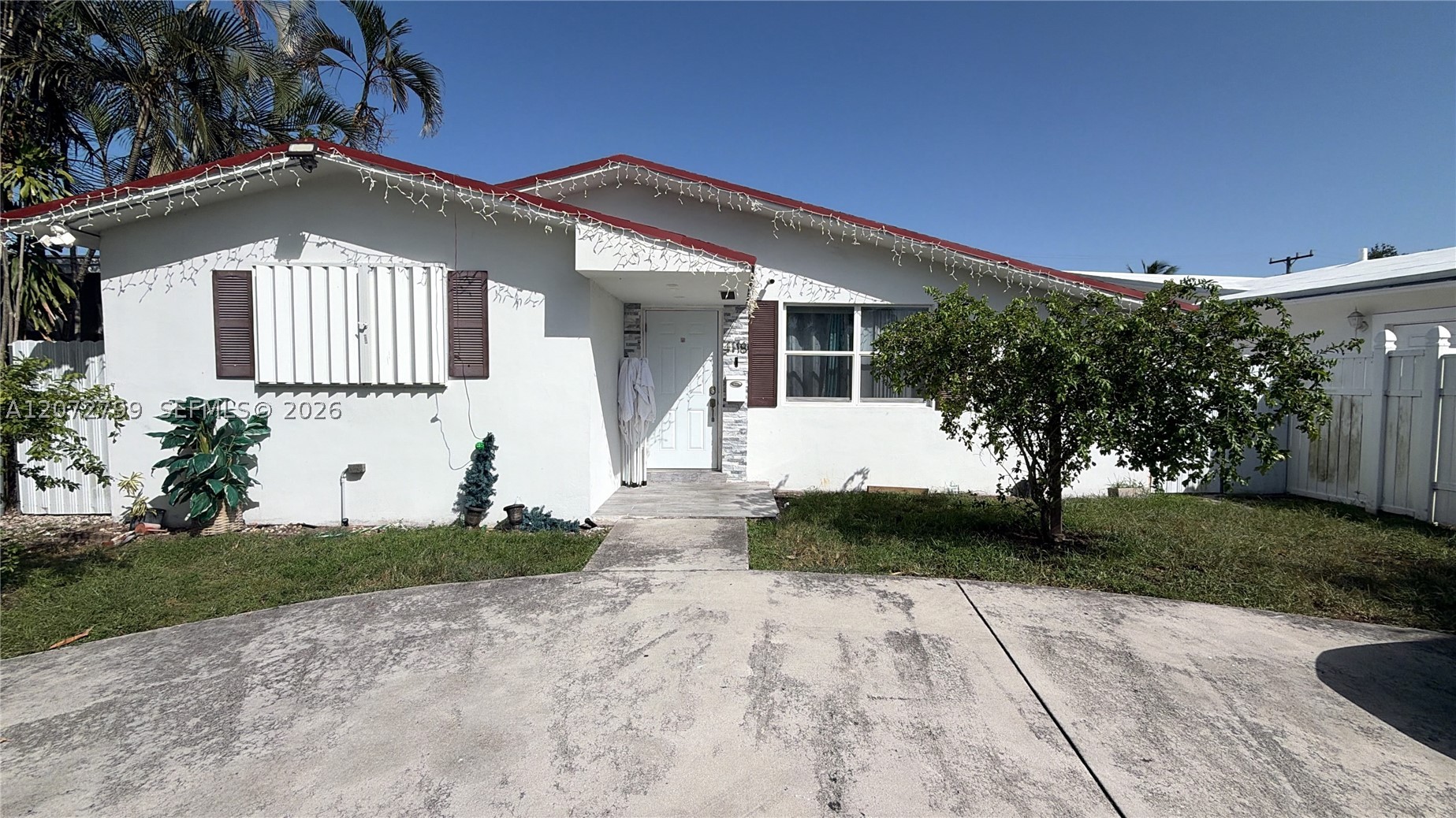 4118 N Circle Dr — photo