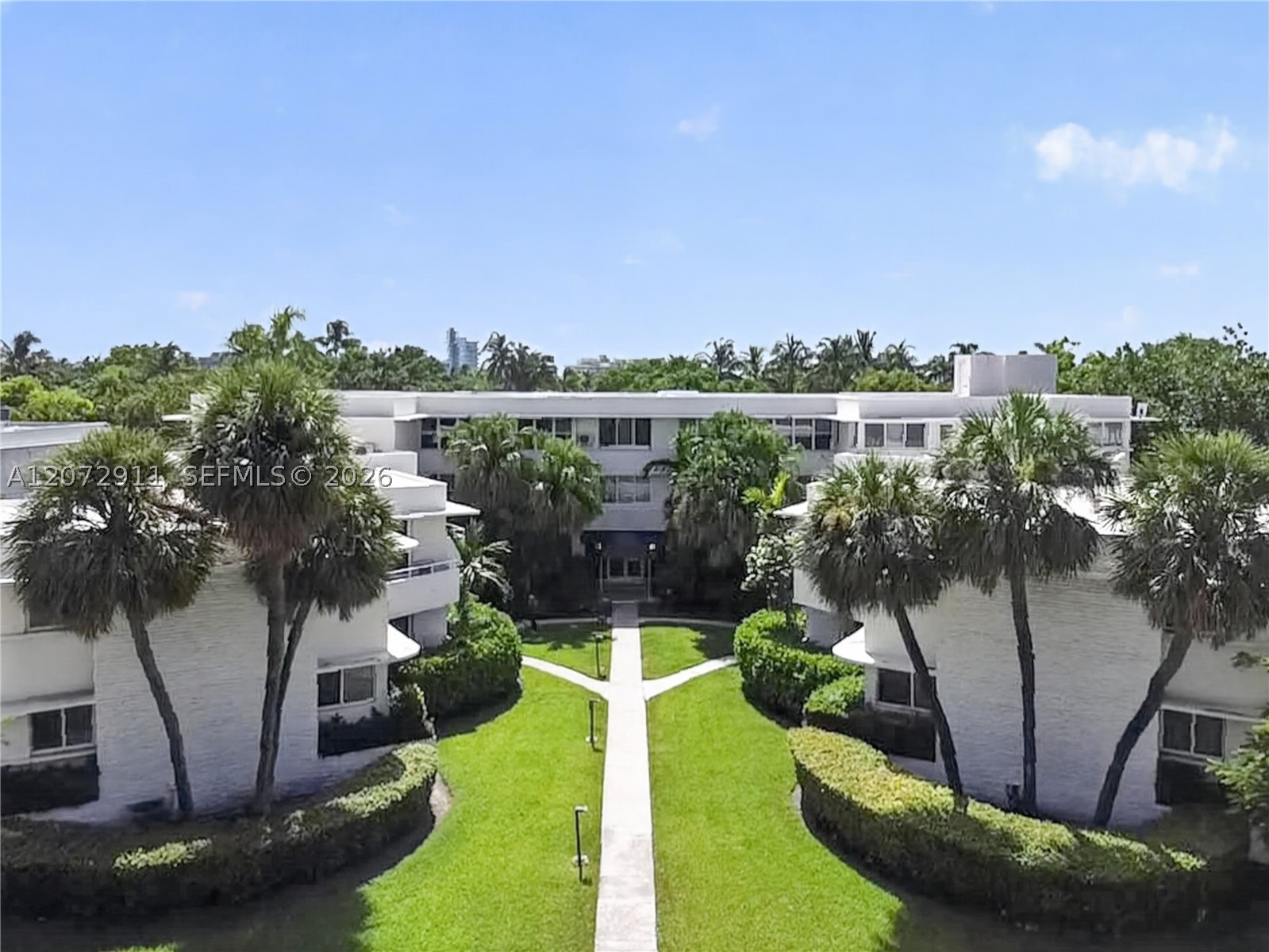 10190 Collins Ave 204 — photo