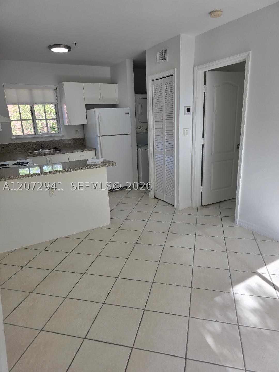 3090 Bird Av 303 — photo