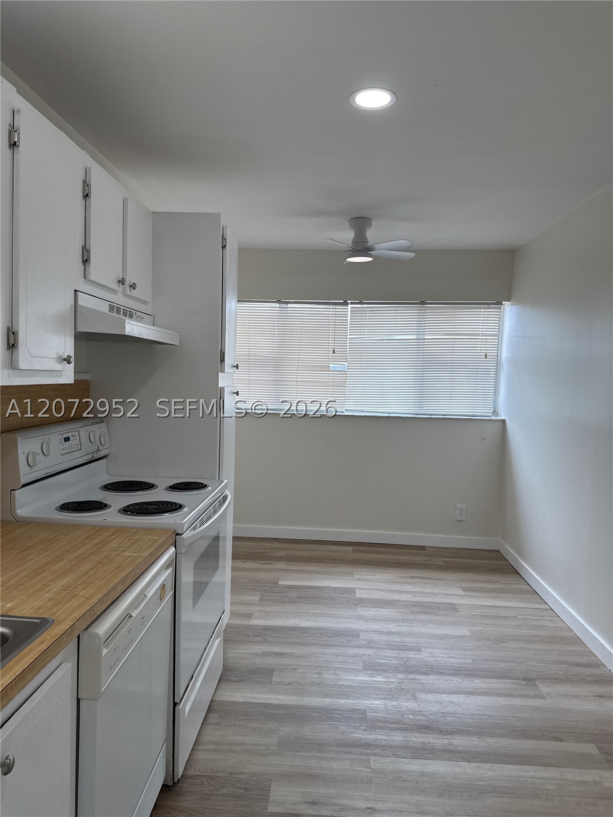 8380 Sands Point Blvd J310 — photo