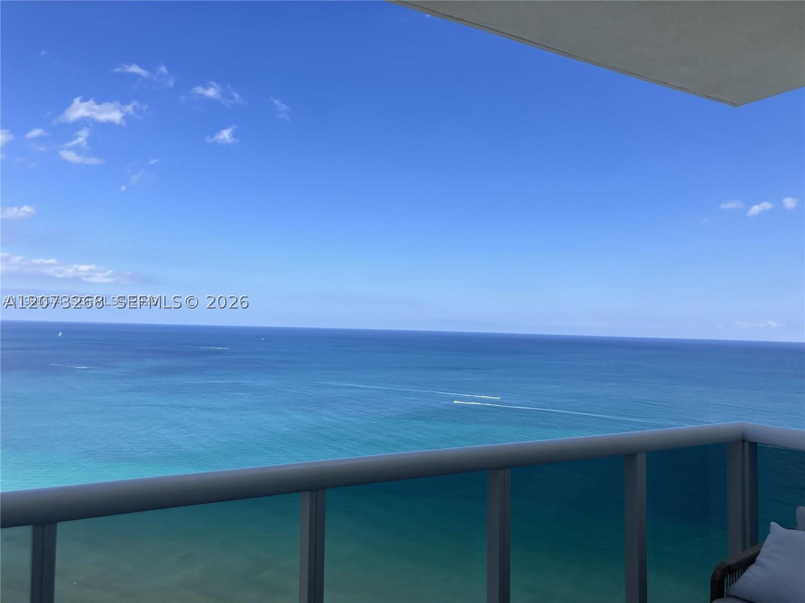 18201 Collins Ave 5009 — photo