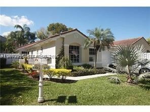 882 Garnet Cir 882 — photo