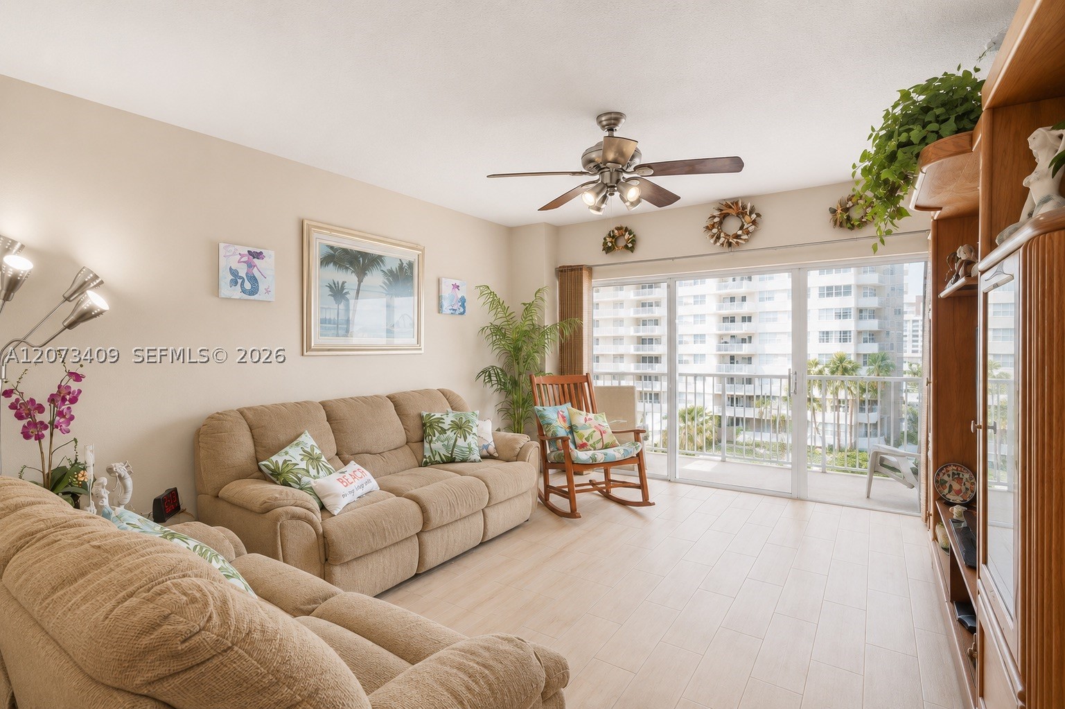 1965 S Ocean Dr 5E — photo