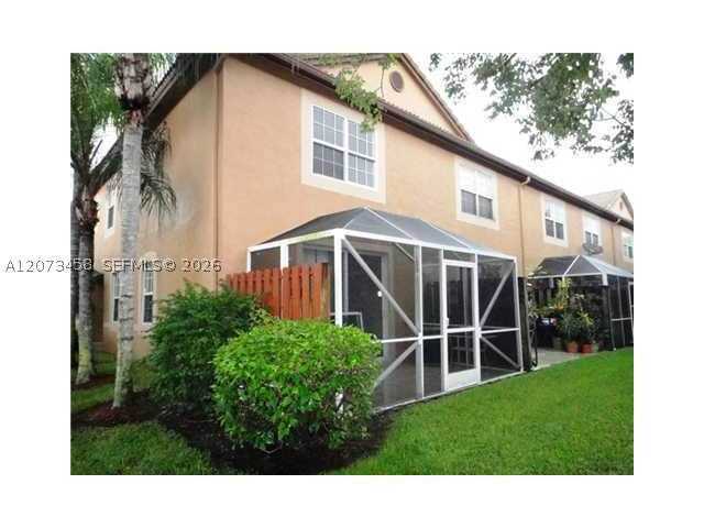 1621 Barcelona Way 6-32 — photo