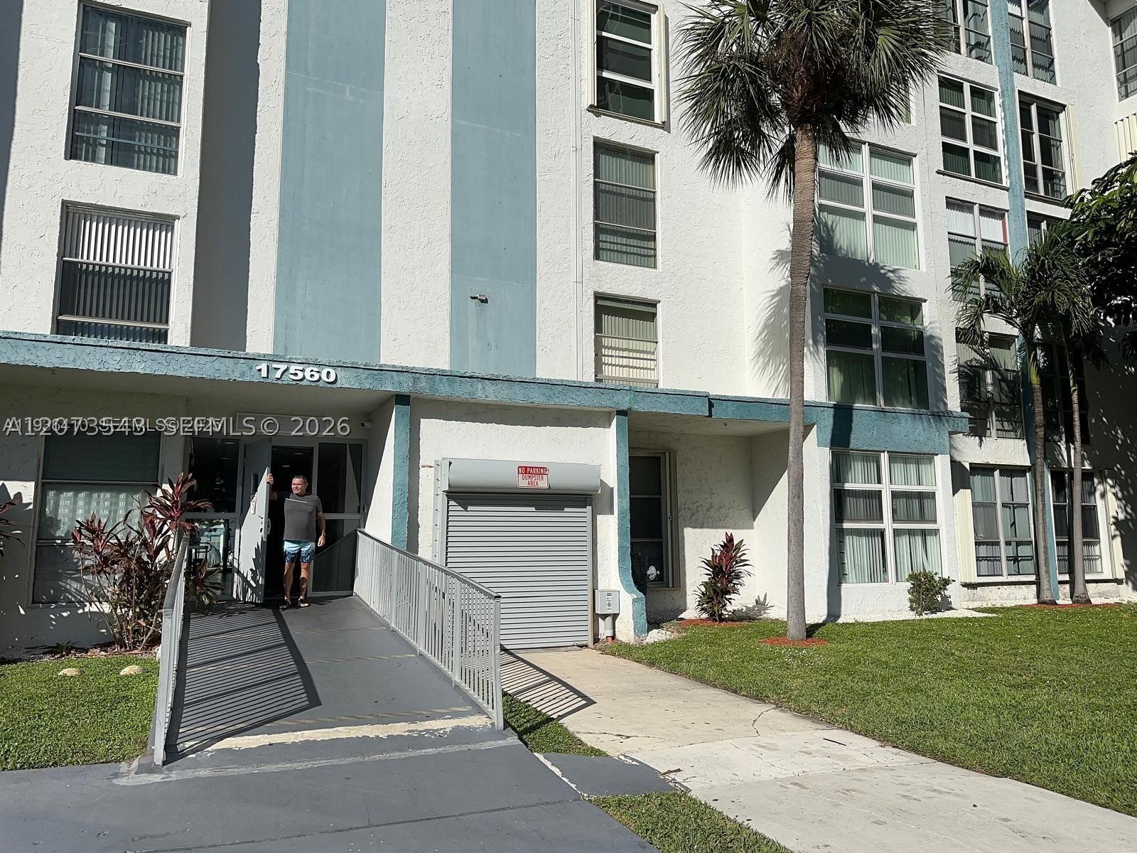 17560 Atlantic Blvd 405 — photo