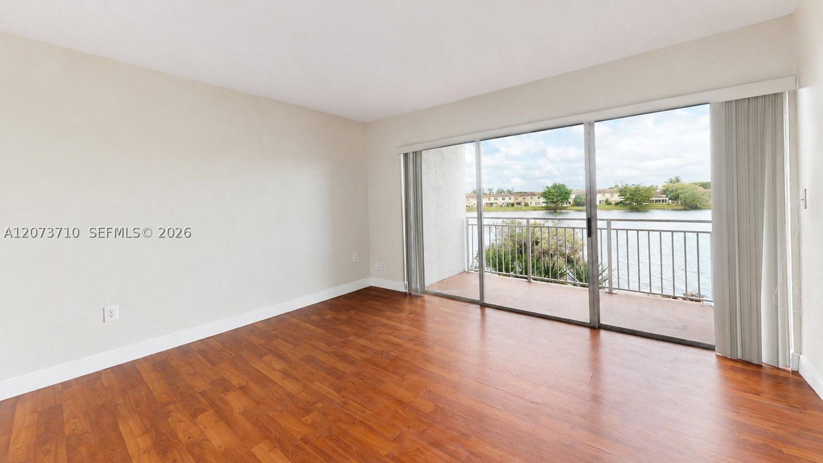 9363 Fontainebleau Blvd H205 — photo