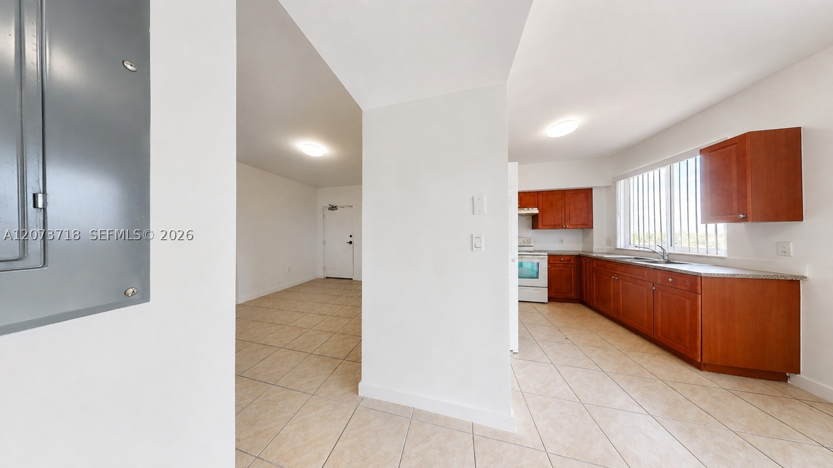 115 SW 42nd Ave 501 — photo
