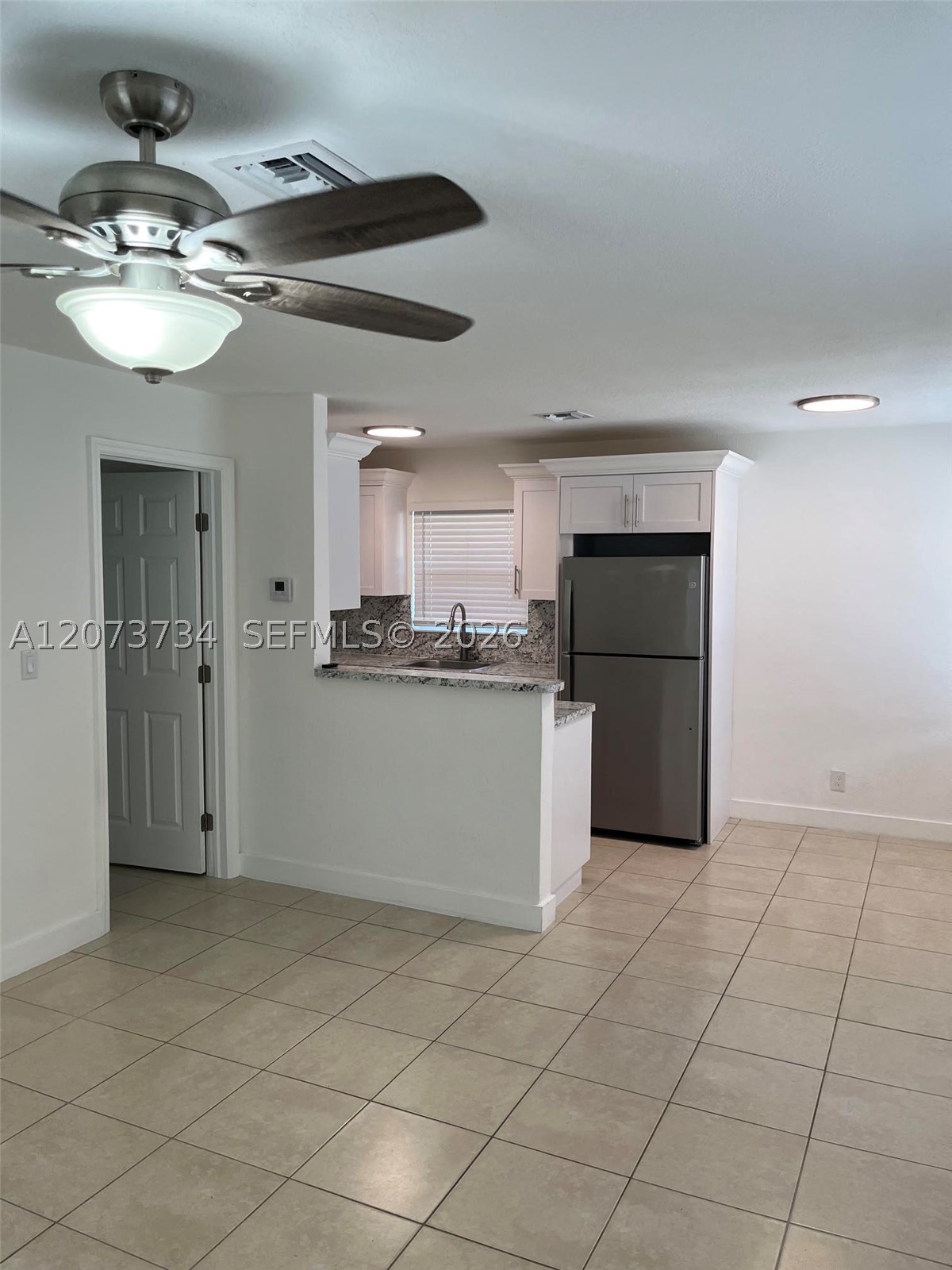 330 NE 7th St 330 — photo