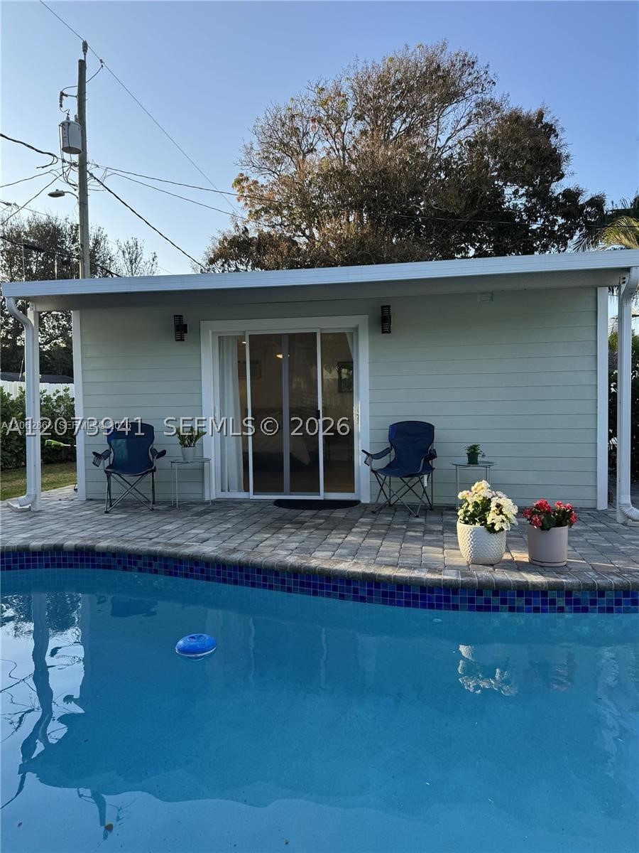 914 N Ocean Breeze #1 — photo