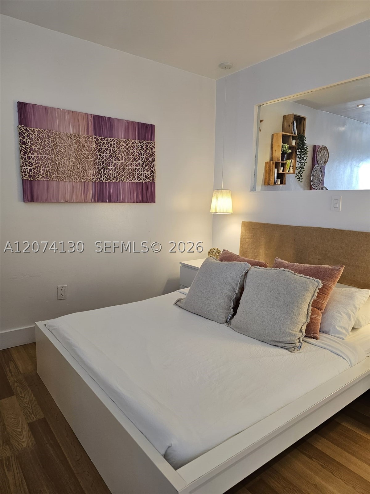 751 Collins Ave 2 — photo