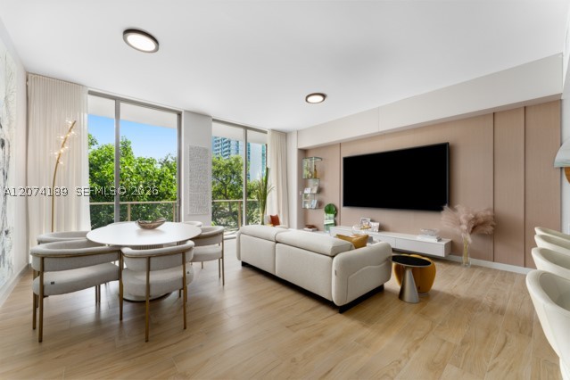 2678 Tigertail Ave 302 — photo