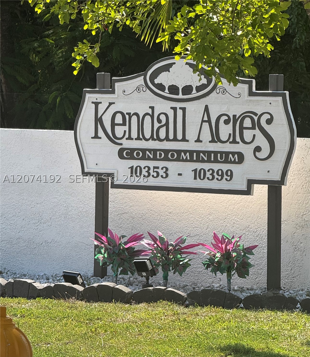 10395 N Kendall Dr V1 — photo