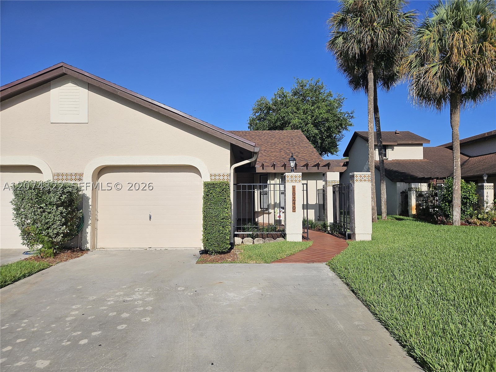 10240 SW 137th Ct — photo