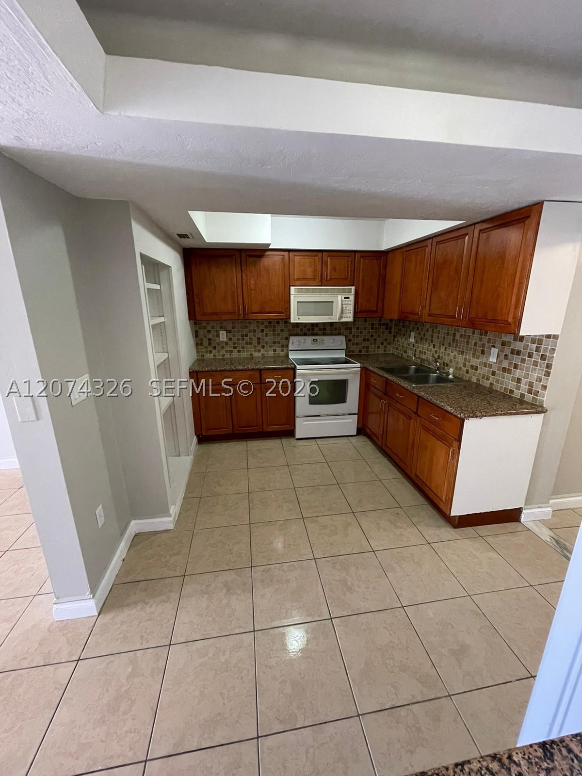 1567 NW 60th Ave G — photo