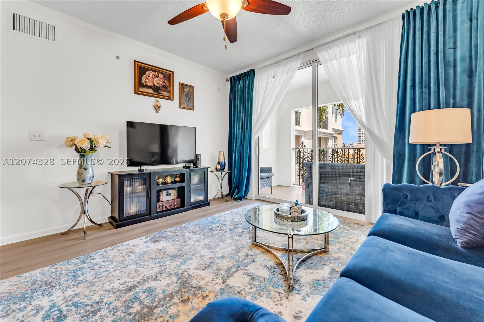 17145 N Bay Rd 4501 — photo