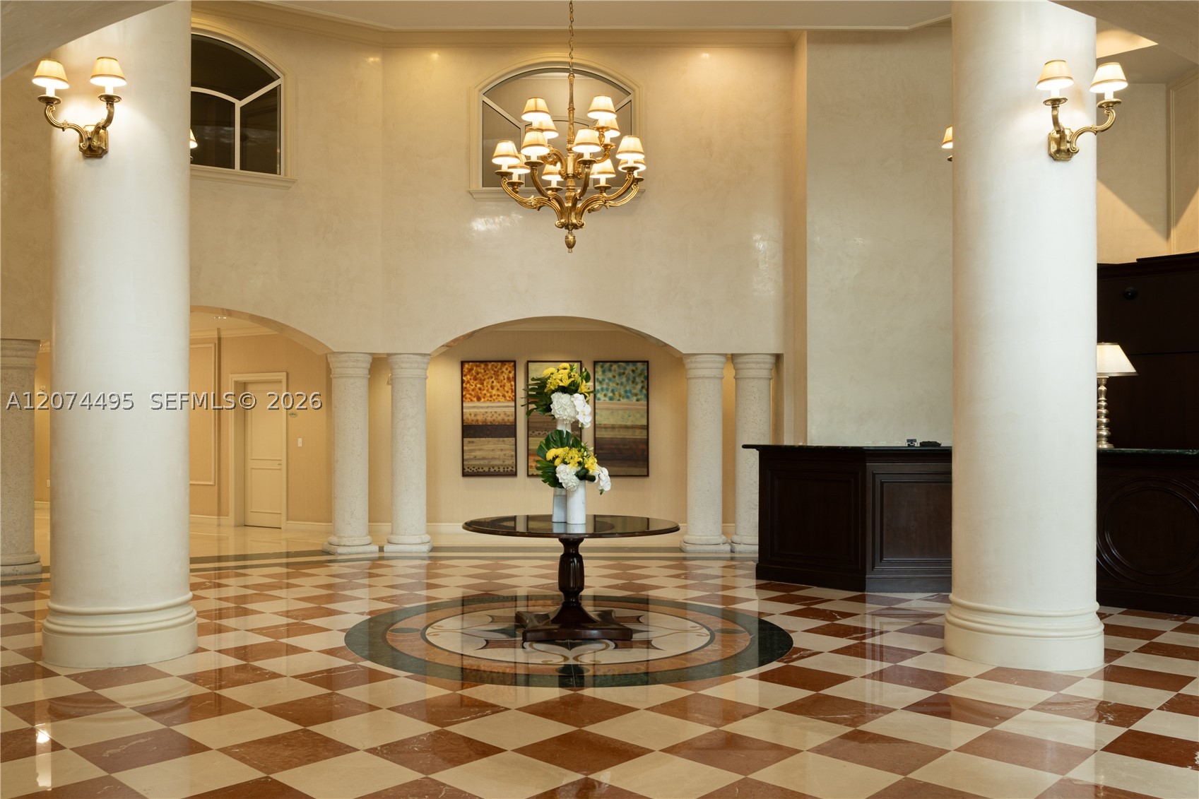 20000 E Country Club Dr 307 — photo