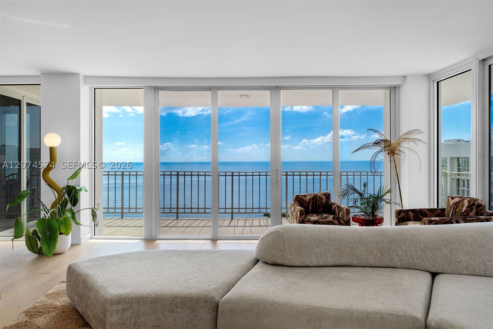 881 Ocean Dr 10a — photo
