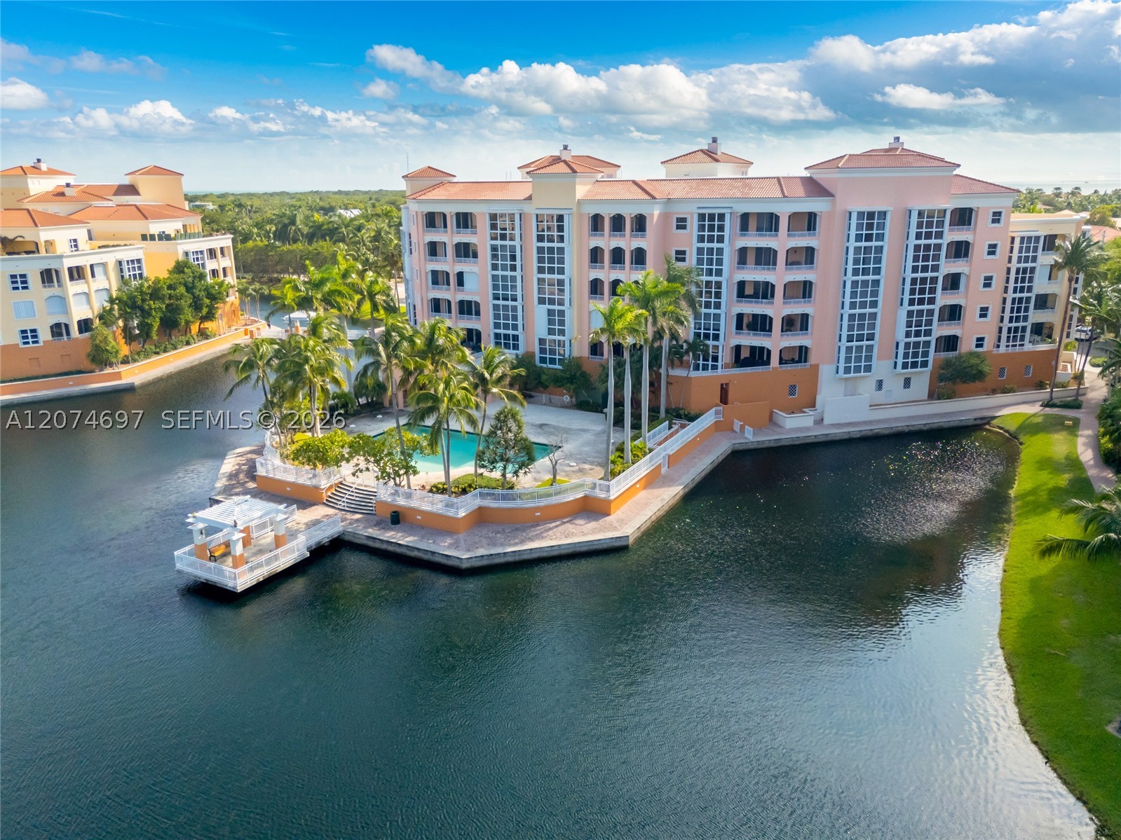 737 Crandon Blvd Ph-1 — photo