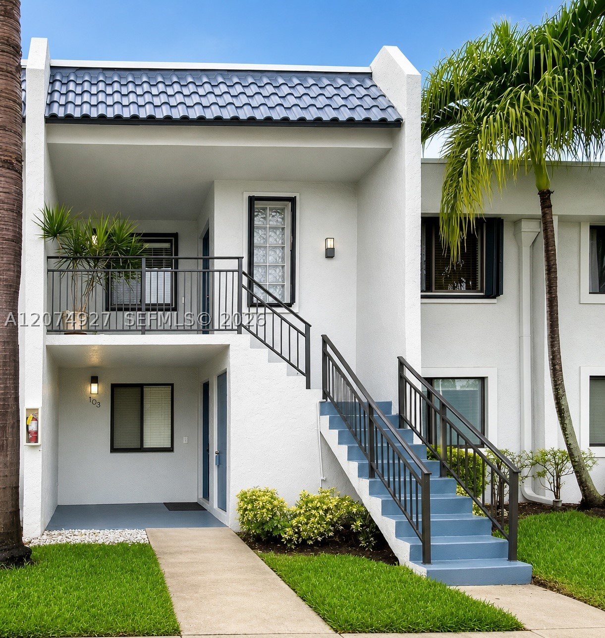 16511 Blatt Blvd 103 — photo
