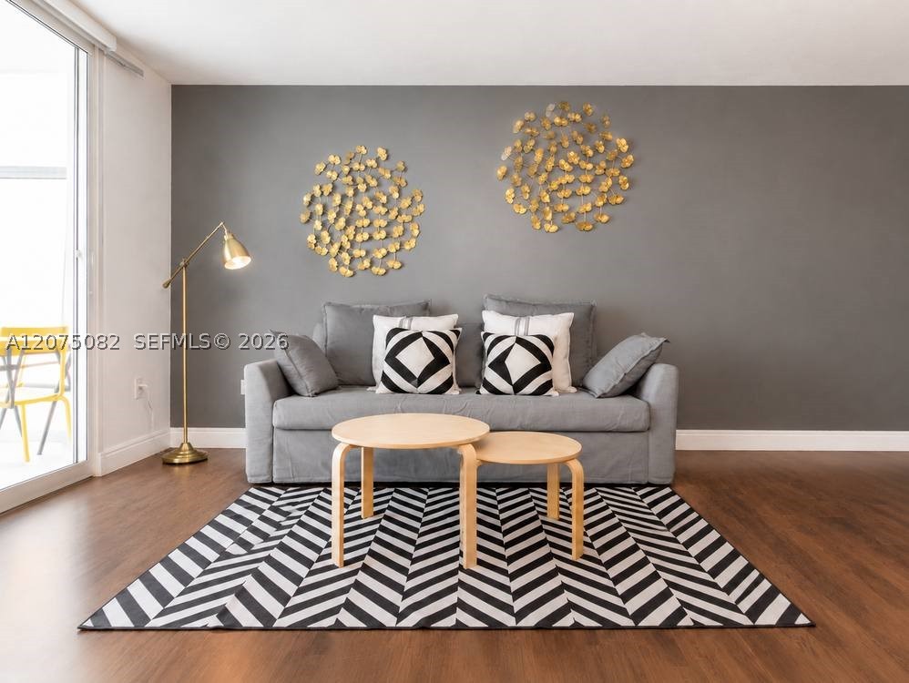 1200 Brickell Bay Dr 3207 — photo
