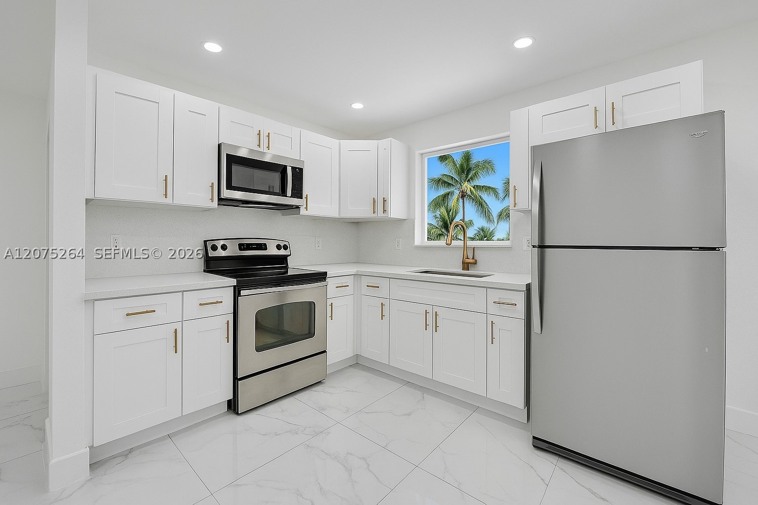 105 NW 14th Way 0 — photo