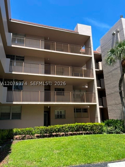 1811 Sabal Palm Dr 204 — photo