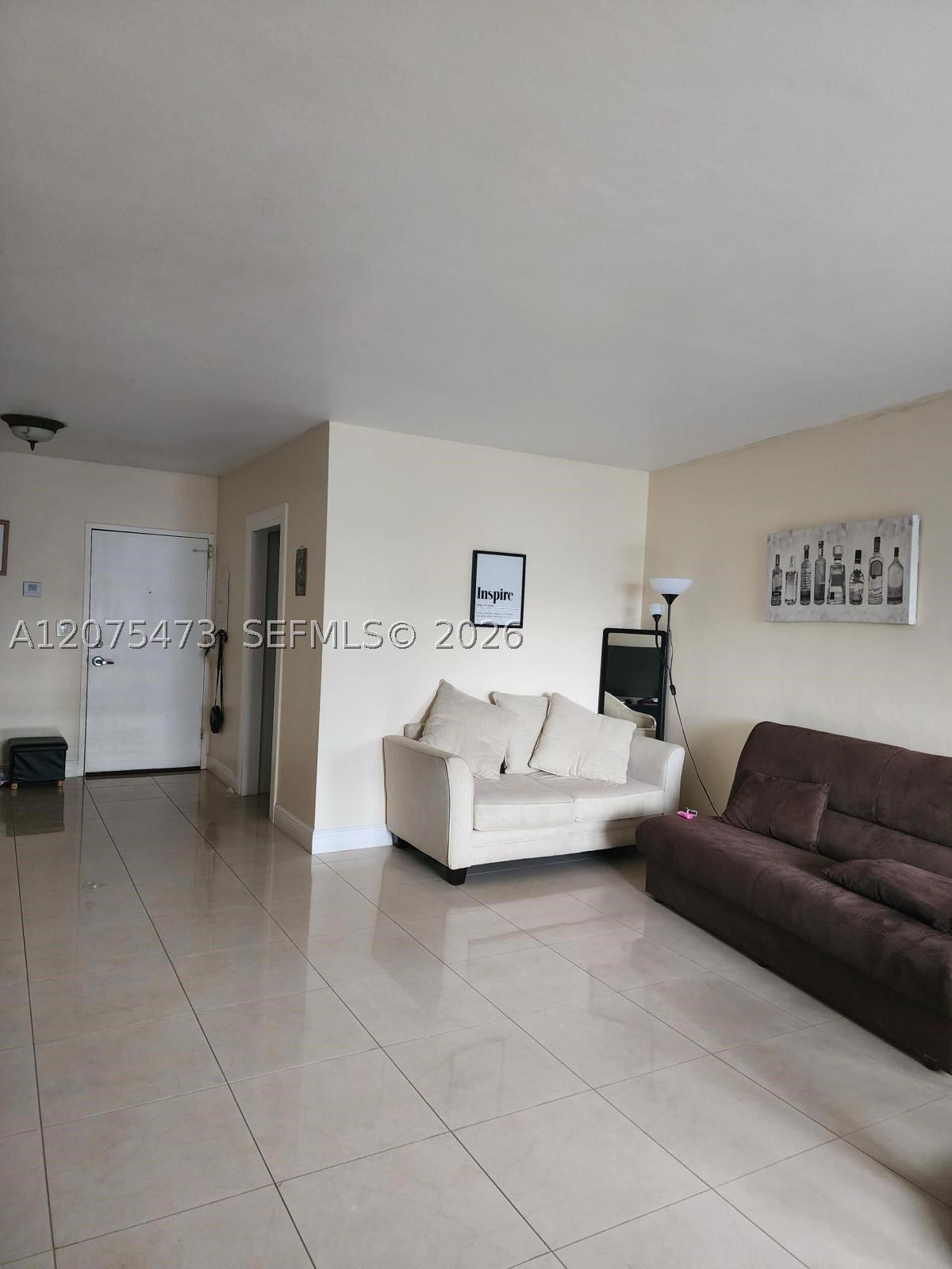 7441 Wayne Ave 3O — photo